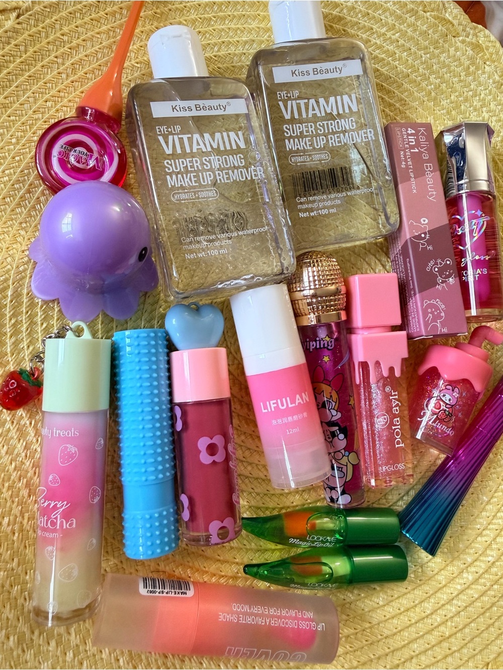 Huge beauty bundle -20+ pieces lip glosses, lip oils , skincare & cute kawaii